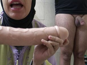 Arab Cheating Wifey Wants Hefty Milky Uncircumcised Peckers
