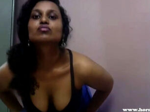 Ultra-kinky indian Lily in blue sari in first-timer glamour