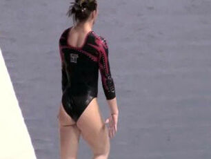 Stunning young gymnast roughly a incomparable body.