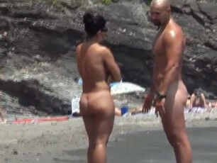 New spycam movie from nudists beach of italian resort