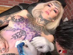 Behind-the-scenes with inked cutie Amber Luke