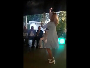 Spectacular toasted mommy showcases her gash at a wedding!